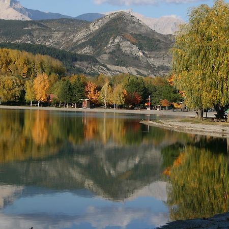 Au Vieux Tilleul Panzió Veynes Kültér fotó