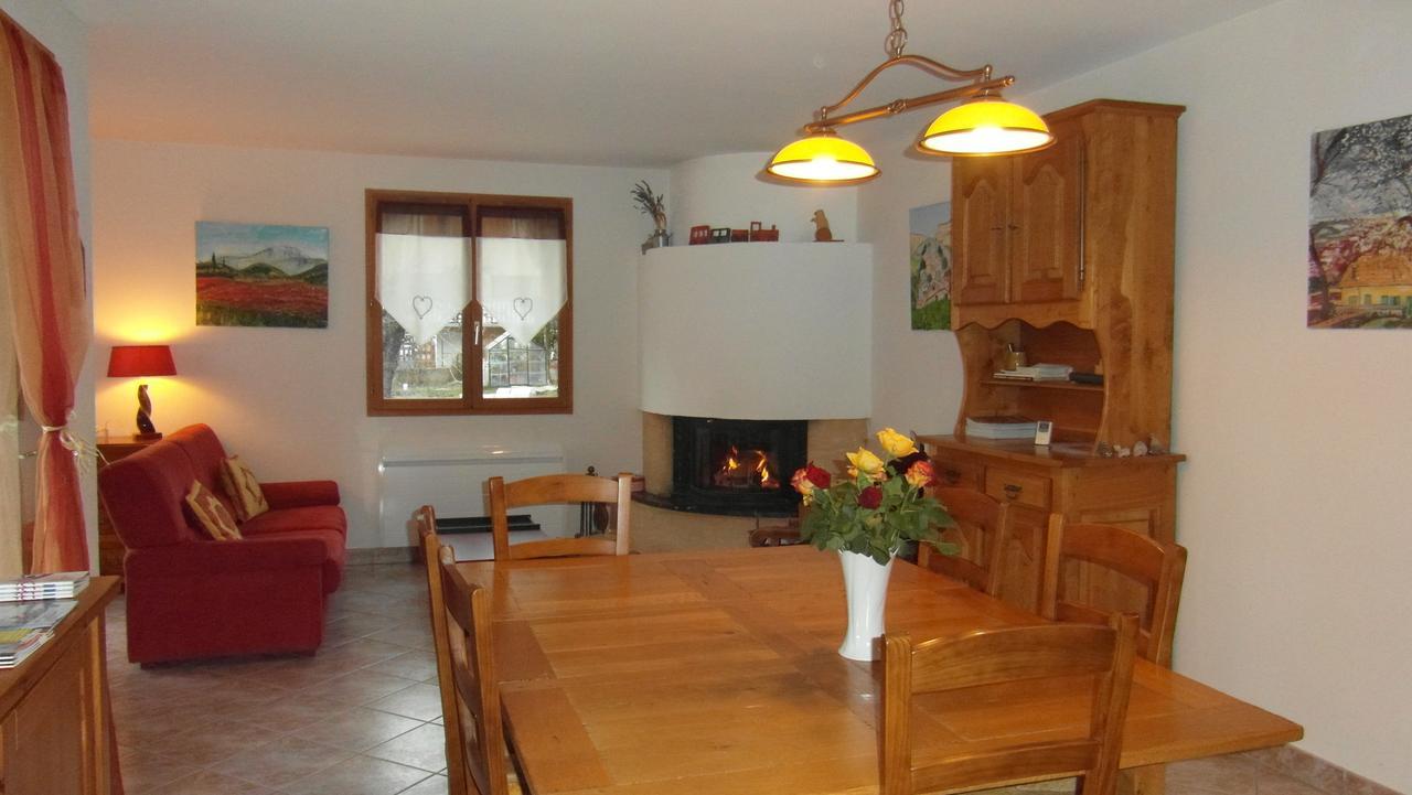 Au Vieux Tilleul Panzió Veynes Kültér fotó